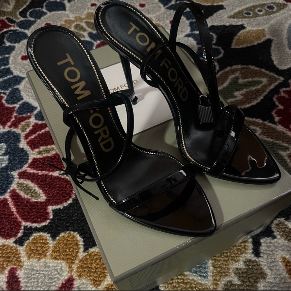 BLACK TOM FORD HEELS